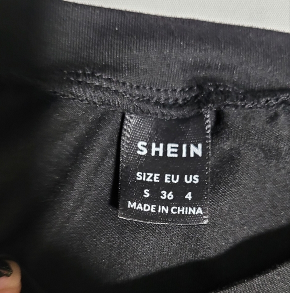 SHEIN Black Short Sleeve Tee - Picture 3 of 6